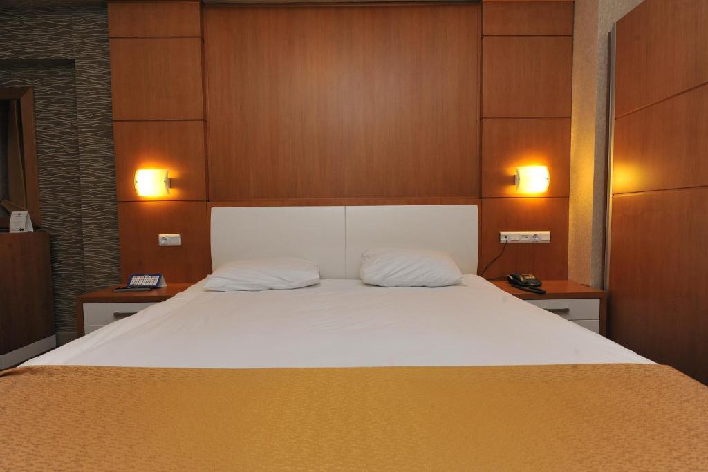 Basak Termal Hotel 크즐자하맘 외부 사진