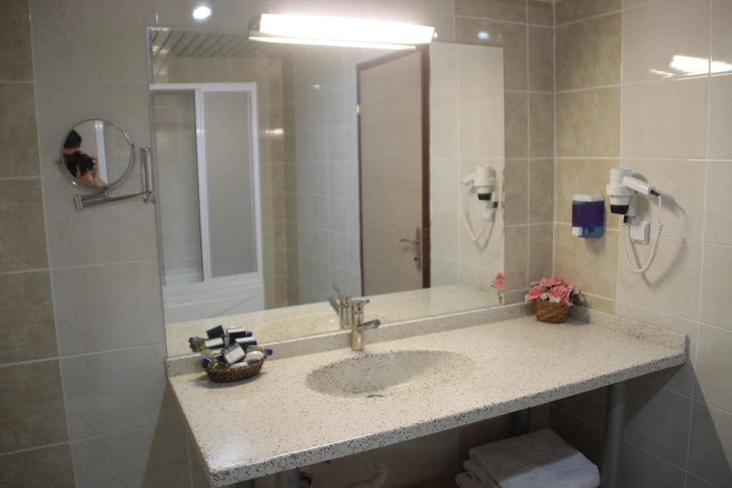 Basak Termal Hotel 크즐자하맘 외부 사진