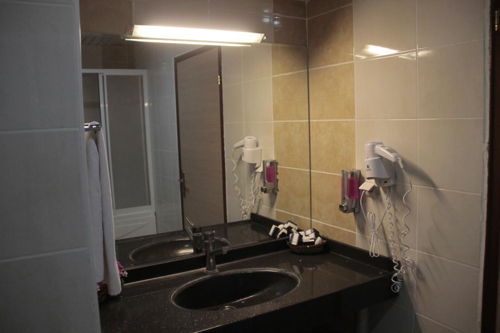 Basak Termal Hotel 크즐자하맘 외부 사진